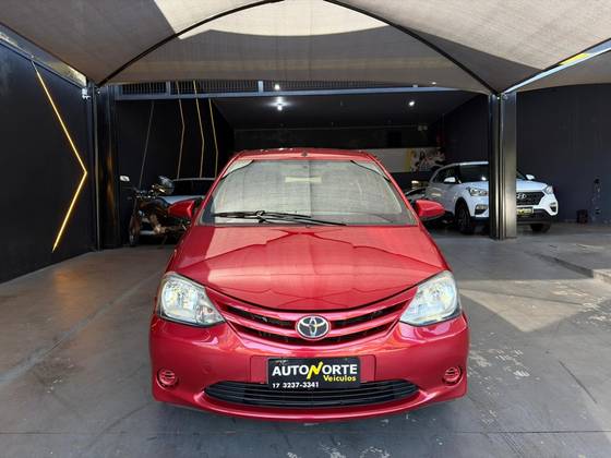 TOYOTA ETIOS 1.5 XS SEDAN 16V FLEX 4P MANUAL TOYOTA ETIOS 1.5 XS SEDAN 16V FLEX 4P MANUAL